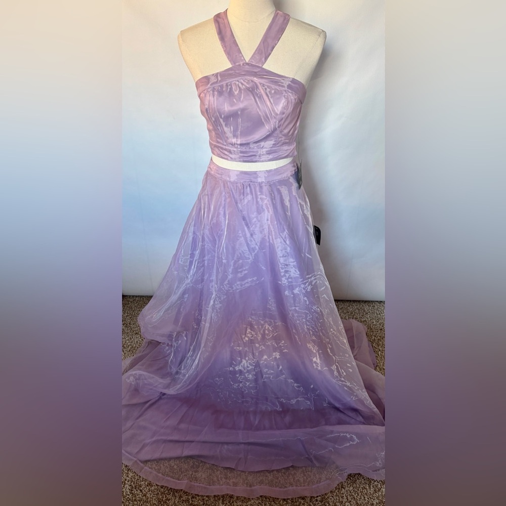 NEW w/Tags Lulu's Lavender Two-Piece Halter Top Floor Length Skirt Size Small